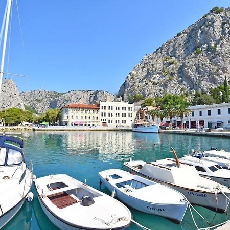 Apartments Mira Omiš Eksteriør billede