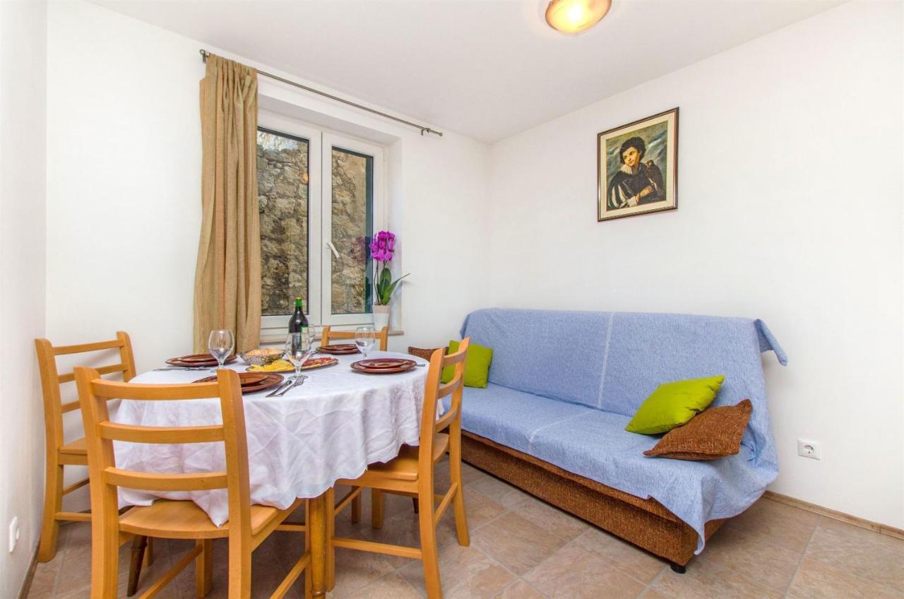 Apartments Mira Omiš Eksteriør billede